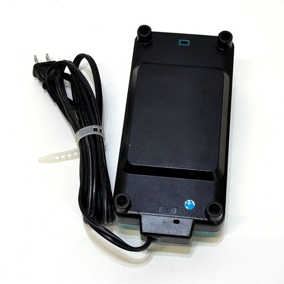 Makita DC1414 7.2v - 14.4v NiCd Tool Battery Charger Power Cord Compact Durable - Picture 2 of 6